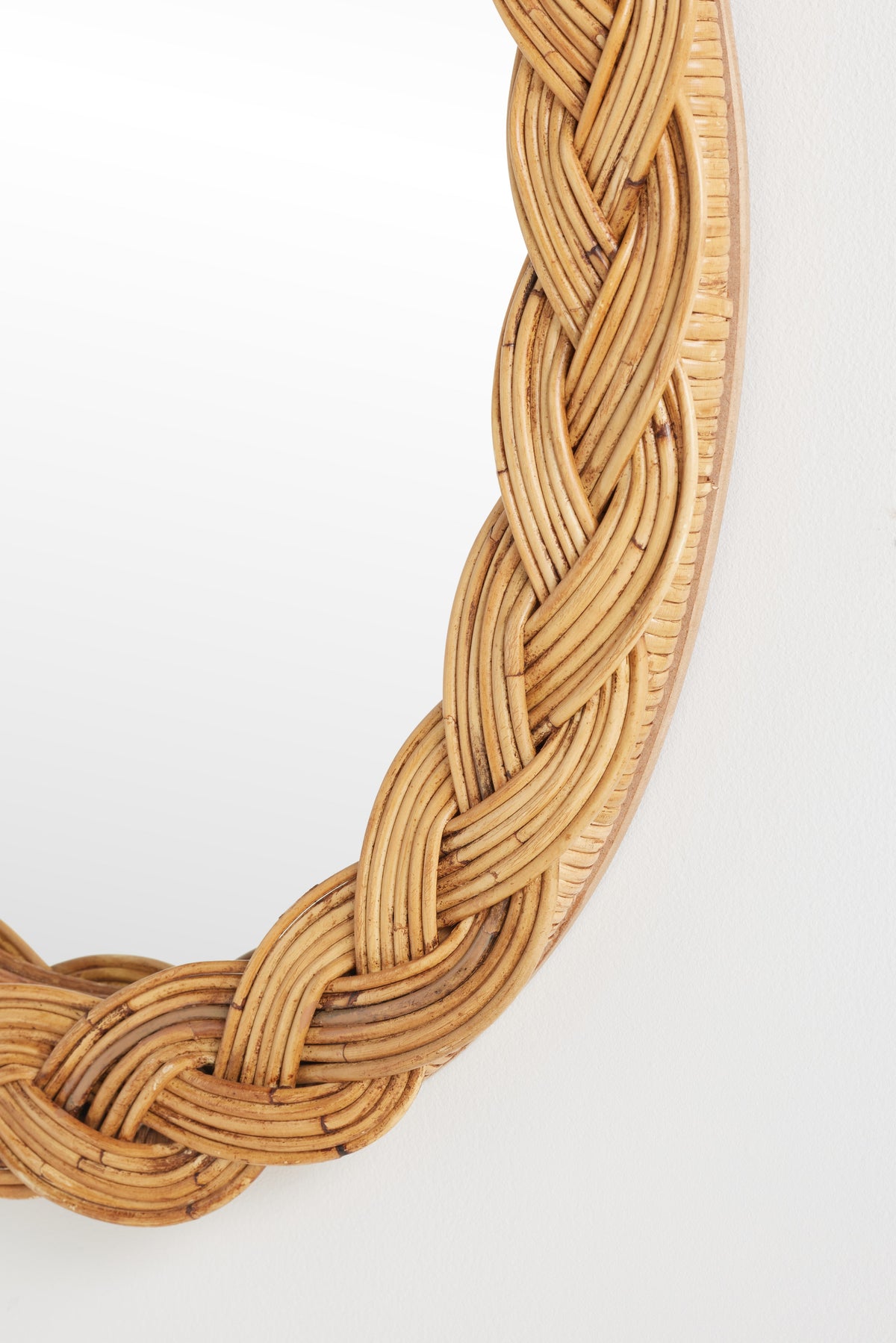 Fletta Braided Rattan Wall Mirror, Oval or Rectangle in 015 Neutral Pattern, product view 4