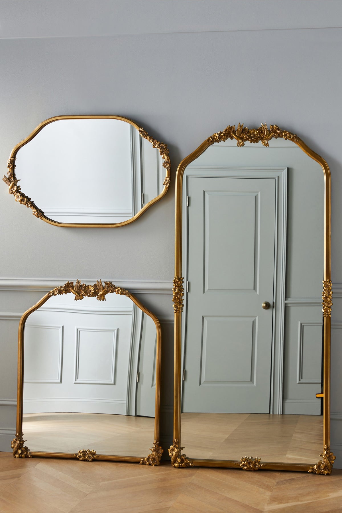 Vala Hummingbird Floral Gold Arched Floor Mirror in 070 Gold, product view 5