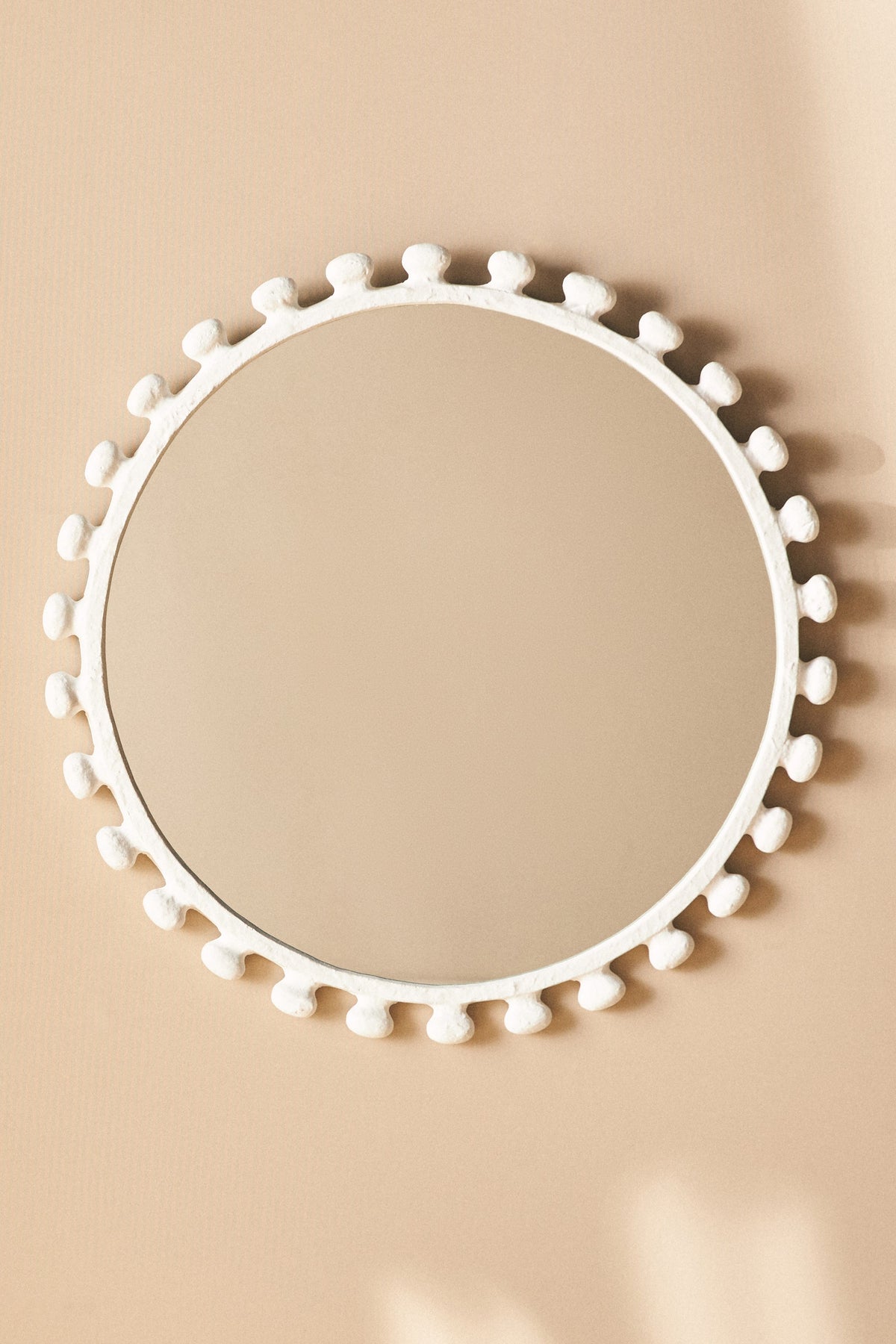 Dropi Matte White Beaded Round Wall Mirror, 32 in in 010 White, product view 2