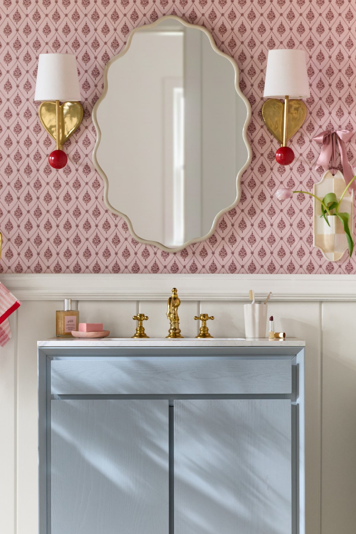 Alda Wavy Scalloped Oval Wall Mirror in Tofu, product view 1