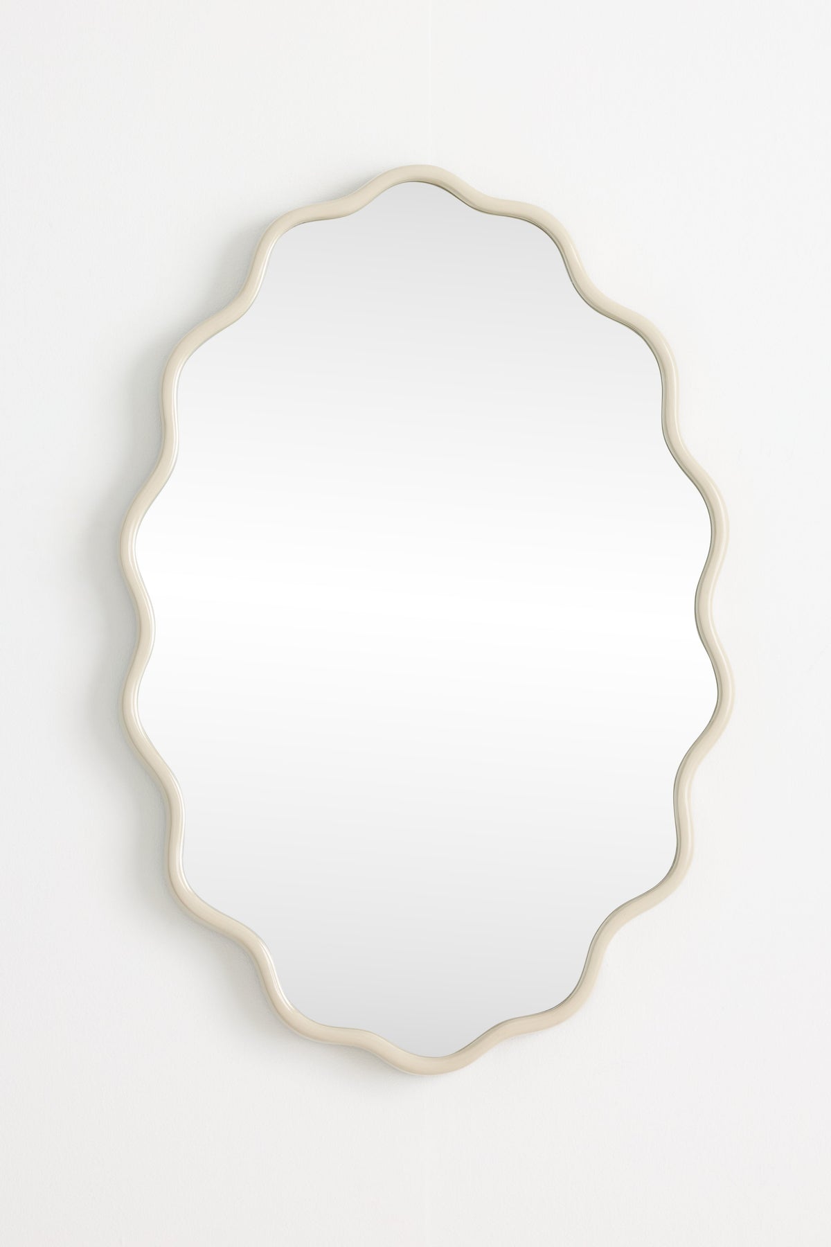 Alda Wavy Scalloped Oval Wall Mirror in Tofu, product view 2